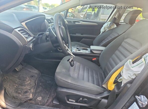 3FA6P0H71HR106241 2017 FORD FUSION Black Widok wnętrza z przodu