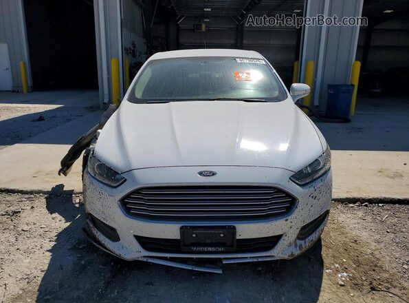 3FA6P0H72GR246202 2016 FORD FUSION Белый Вид спереди