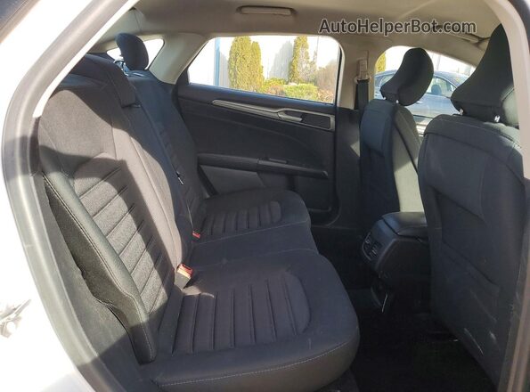 3FA6P0H72HR401414 2017 FORD FUSION White Widok tylnych siedzeń