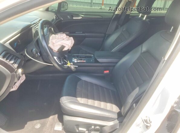 3FA6P0H72JR113527 2018 FORD FUSION White წინა სალონის ხედი
