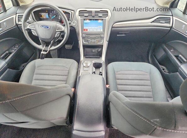 3FA6P0H73HR339182 2017 FORD FUSION Red Widok deski rozdzielczej