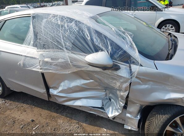 3FA6P0H73HR351591 2017 FORD FUSION Silver Widok z przodu