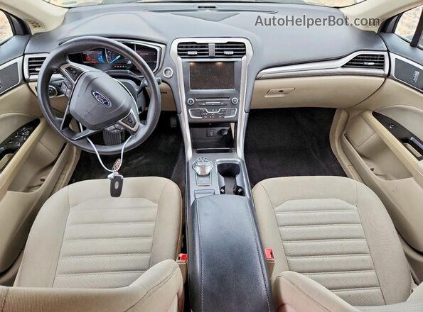 3FA6P0H73HR374952 2017 FORD FUSION Золотой Вид панели приборов