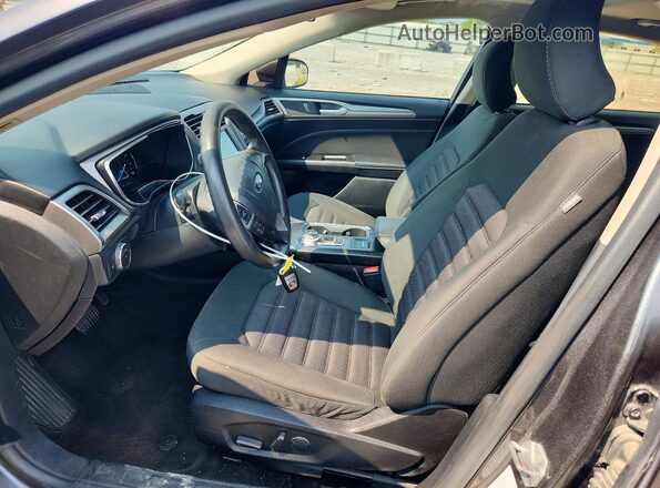 3FA6P0H73HR394327 2017 FORD FUSION Gray Вид салону спереду