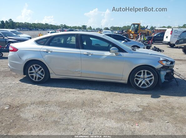 3FA6P0H74GR110377 2016 FORD FUSION Серебряный Вид задней части салона