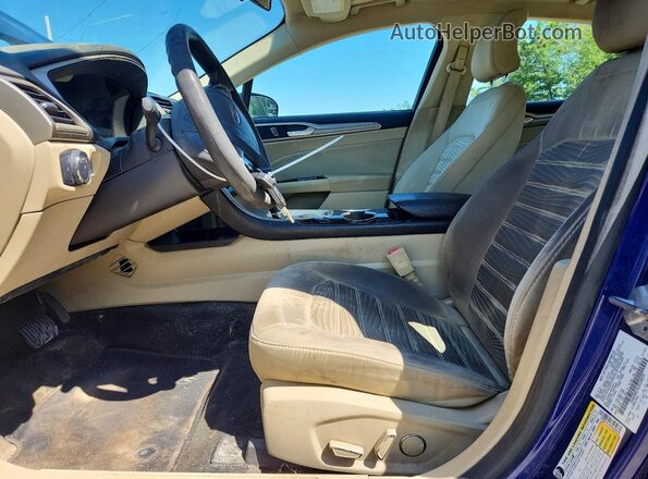 3FA6P0H74GR358970 2016 FORD FUSION Blue Front interior view