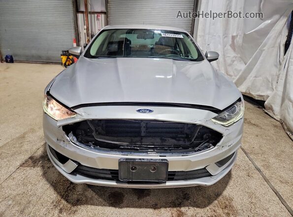 3FA6P0H74JR227593 2018 FORD FUSION Silver წინა ხედი