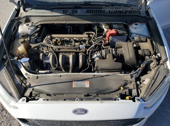 3FA6P0H75GR262331 2016 FORD FUSION White Rear interior view