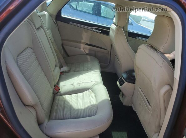 3FA6P0H76GR247384 2016 FORD FUSION Burgundy Rear seats view