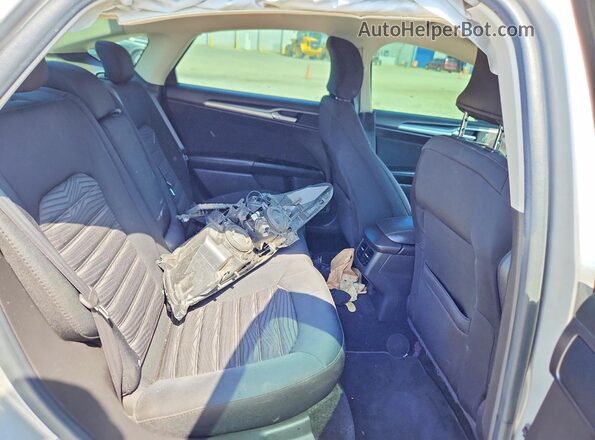 3FA6P0H76GR274620 2016 FORD FUSION Silver Vista de los asientos traseros