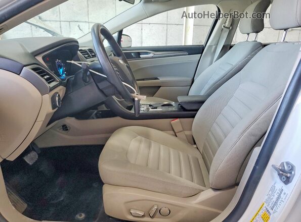 3FA6P0H77JR198087 2018 FORD FUSION White Вид салону спереду