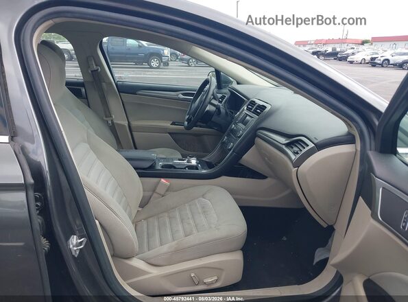 3FA6P0H78HR164900 2017 FORD FUSION Gray Widok wnętrza z przodu