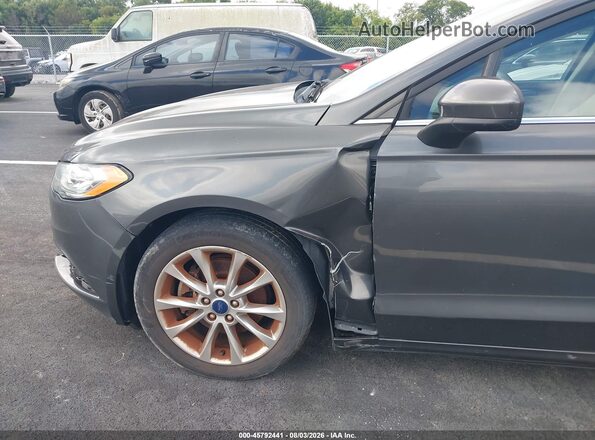 3FA6P0H78HR164900 2017 FORD FUSION Gray Widok z przodu