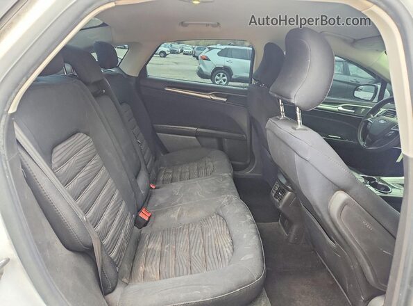 3FA6P0H79GR260498 2016 FORD FUSION White Rear seats view