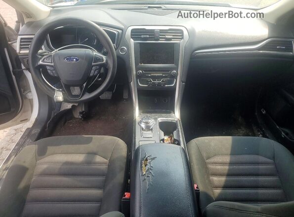 3FA6P0H79HR120470 2017 FORD FUSION White Widok deski rozdzielczej