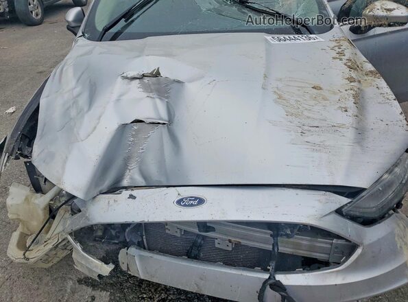 3FA6P0H79HR220083 2017 FORD FUSION Silver Вид задньої частини салону