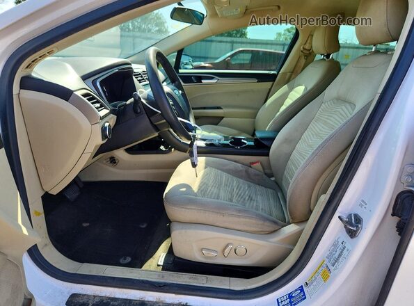 3FA6P0H7XGR286673 2016 FORD FUSION White Front interior view
