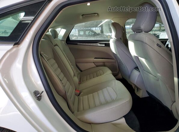 3FA6P0H7XJR221104 2018 FORD FUSION White უკანა სავარძლების ხედი