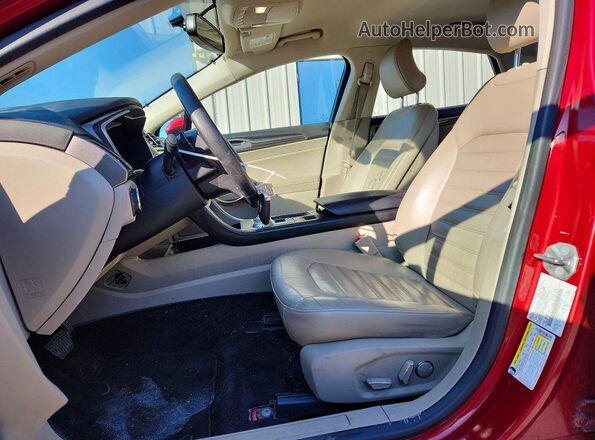 3FA6P0H91HR166134 2017 FORD FUSION Red Widok wnętrza z przodu
