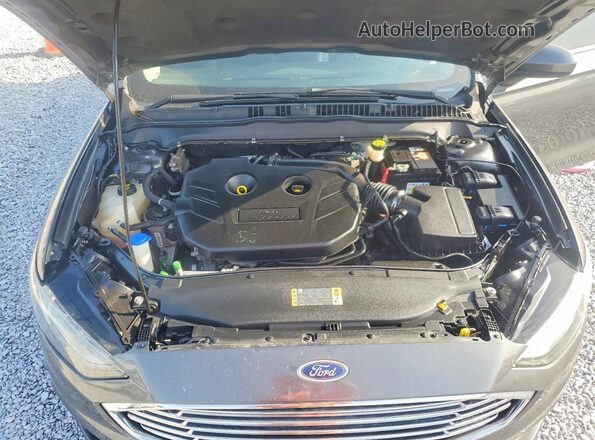 3FA6P0H93JR148692 2018 FORD FUSION Gray Vista interior trasera