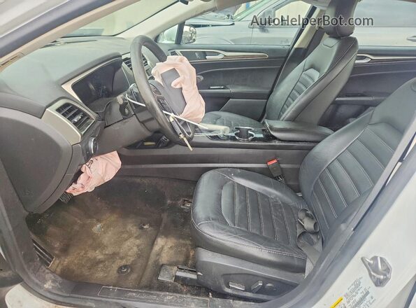 3FA6P0H96GR198155 2016 FORD FUSION Белый Вид салона спереди