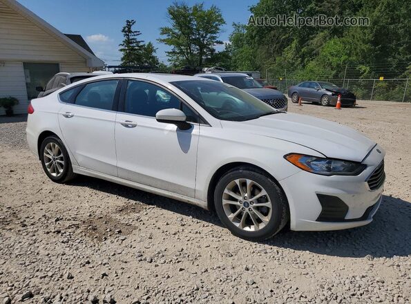 3FA6P0HD0LR257067 2020 FORD FUSION White Front right