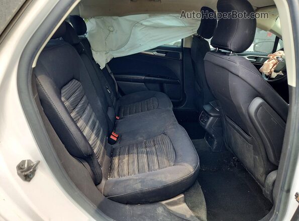 3FA6P0HD1GR353053 2016 FORD FUSION Белый Вид задних сидений
