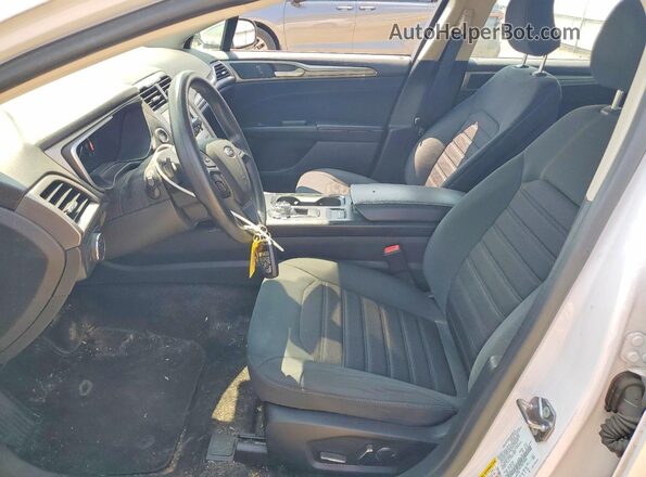 3FA6P0HD1KR228384 2019 FORD FUSION White Widok wnętrza z przodu