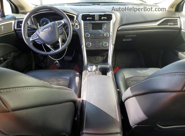 3FA6P0HD2HR143739 2017 FORD FUSION Gray Vista del salpicadero