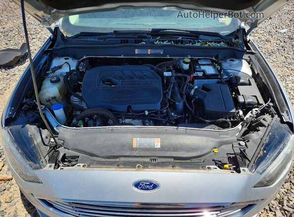 3FA6P0HD2JR154259 2018 FORD FUSION Silver Вид задньої частини салону
