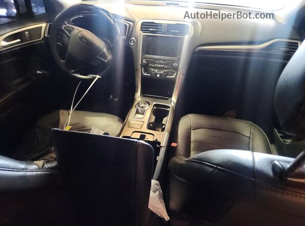 3FA6P0HD2KR161732 2019 FORD FUSION White Widok deski rozdzielczej