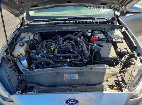 3FA6P0HD2LR134550 2020 FORD FUSION Silver Vista interior trasera