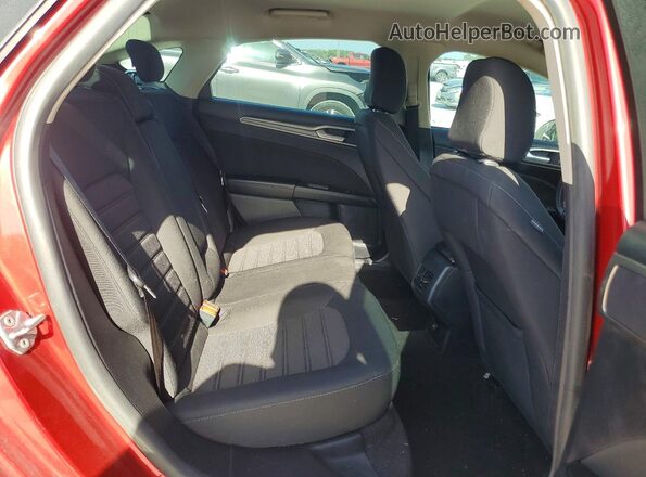 3FA6P0HD2LR220781 2020 FORD FUSION Red Vista de los asientos traseros