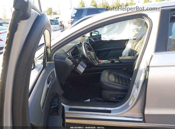 3FA6P0HD3GR222738 2016 FORD FUSION Silver Widok wnętrza z przodu