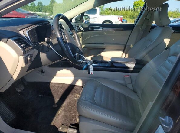 3FA6P0HD3HR194053 2017 FORD FUSION Red Widok wnętrza z przodu