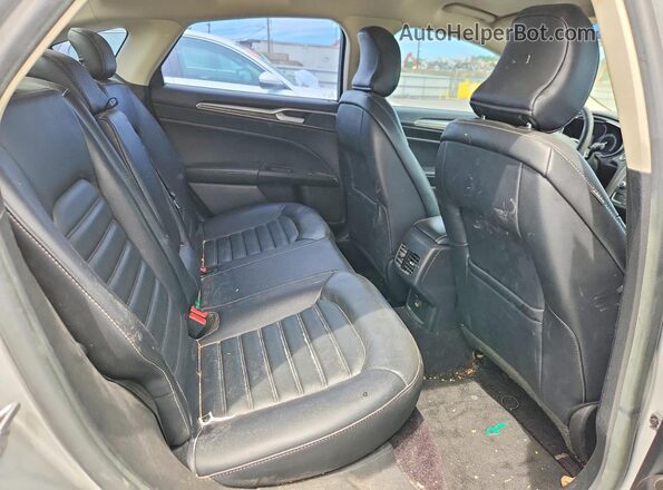 3FA6P0HD3HR290264 2017 FORD FUSION Silver Vista de los asientos traseros
