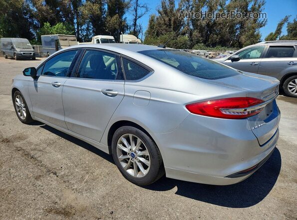 3FA6P0HD3HR293603 2017 FORD FUSION Silver Trasero izquierdo