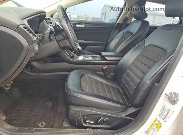 3FA6P0HD3JR136224 2018 FORD FUSION Белый Вид панели приборов