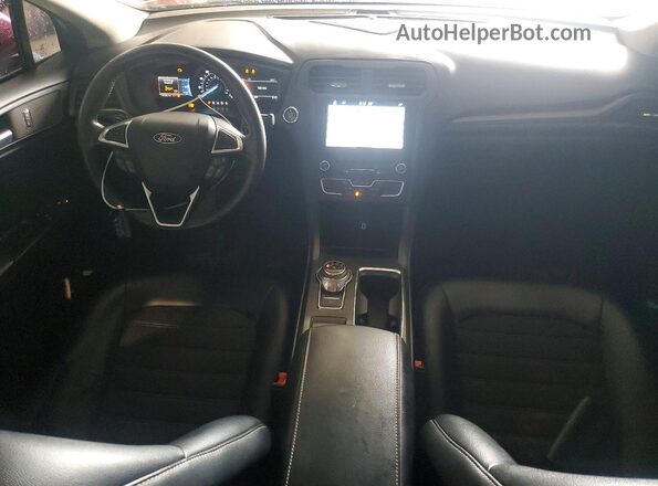 3FA6P0HD3JR252734 2018 FORD FUSION Red Widok deski rozdzielczej