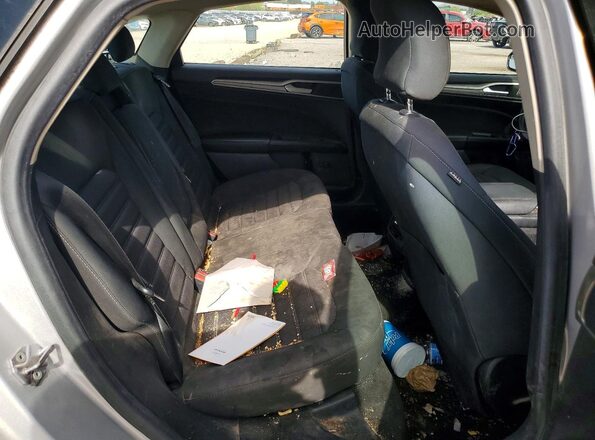 3FA6P0HD3JR281179 2018 FORD FUSION Серебряный Вид задних сидений