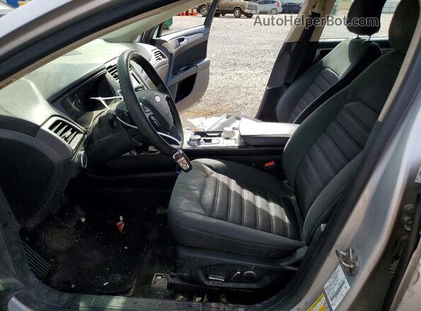 3FA6P0HD3JR281179 2018 FORD FUSION Серебряный Вид салона спереди