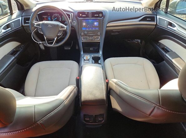 3FA6P0HD3KR232002 2019 FORD FUSION Черный Вид панели приборов