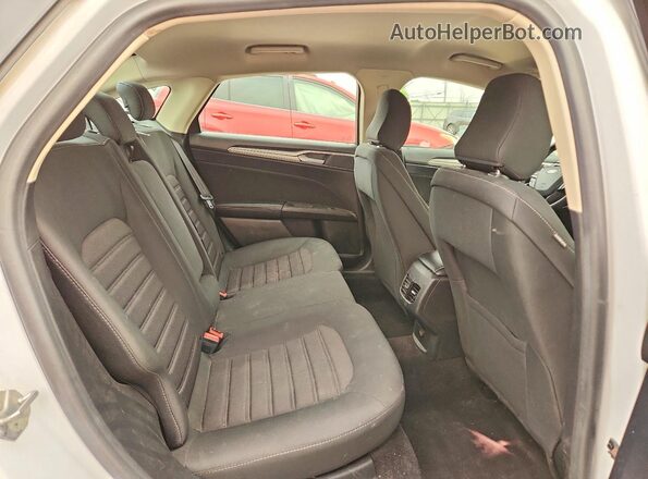 3FA6P0HD3LR110113 2020 FORD FUSION White Widok tylnych siedzeń