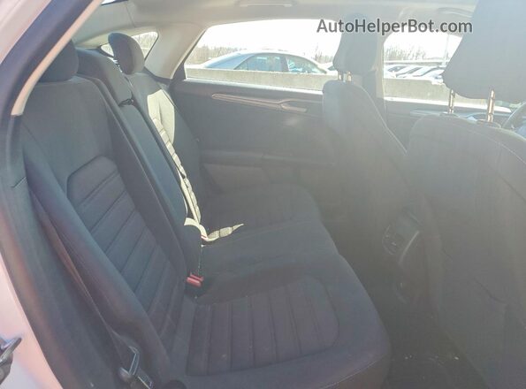 3FA6P0HD3LR146609 2020 FORD FUSION White Vista de los asientos traseros