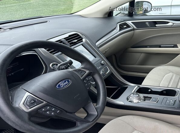 3FA6P0HD3LR195602 2020 FORD FUSION  Vista interior delantera