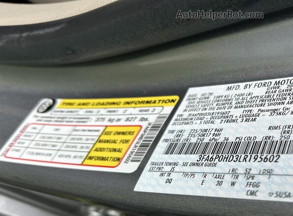 3FA6P0HD3LR195602 2020 FORD FUSION  Vista del compartimento del motor