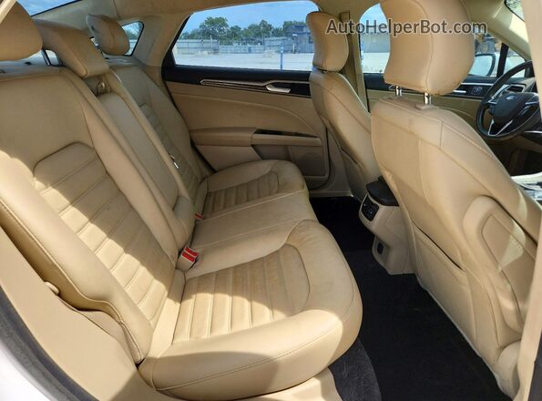 3FA6P0HD4GR165482 2016 FORD FUSION White Rear seats view