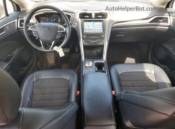 3FA6P0HD4HR297921 2017 FORD FUSION Gray წინა პანელის ხედი