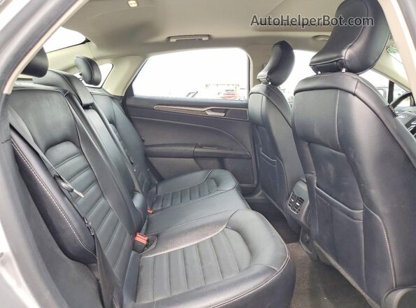 3FA6P0HD4JR281109 2018 FORD FUSION Silver Rear seats view