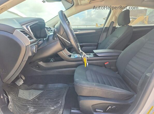 3FA6P0HD4LR112291 2020 FORD FUSION White Front interior view